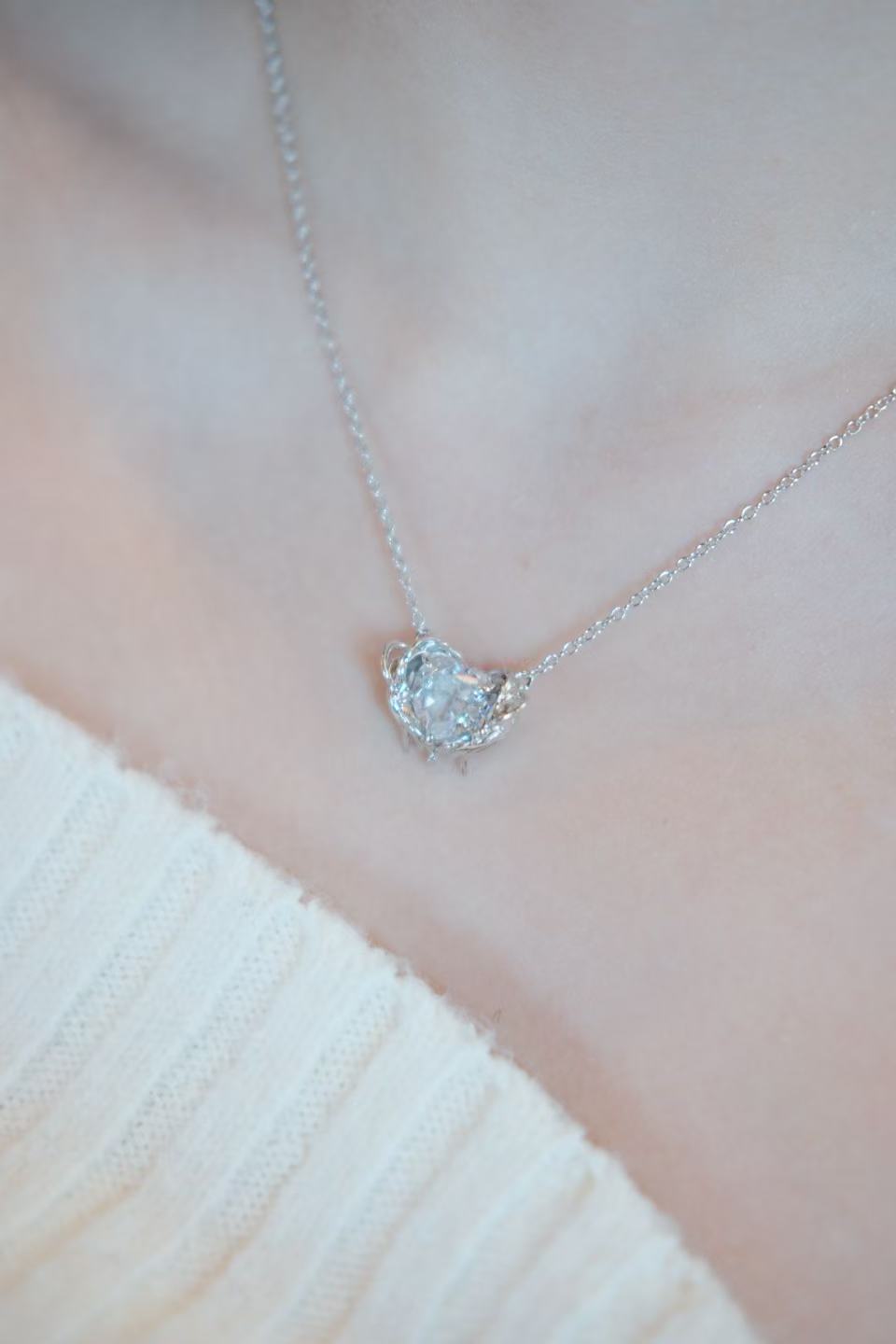 Divine Necklace – Heart